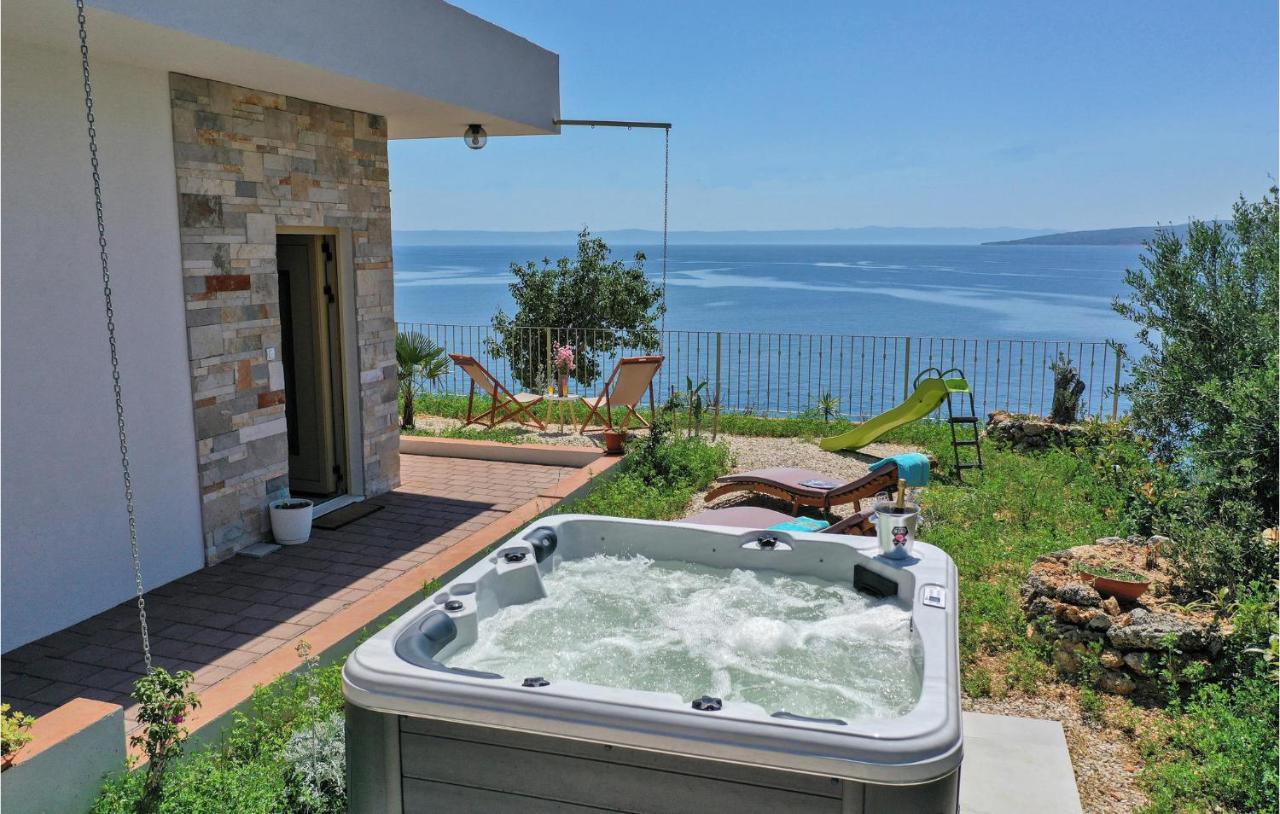Holiday Home Villetta Belveder Baška Voda Kültér fotó